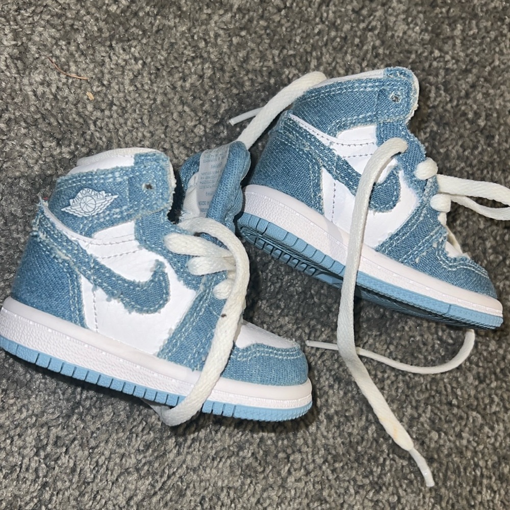 Brand new Nike Jordan’s 🩵